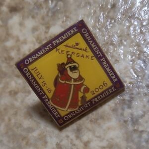 Hallmark Keepsake 2006 Ornament Premier Lapel Pin